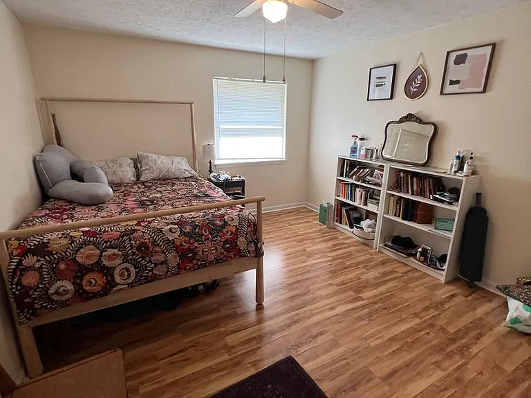 627 Whit Davis Rd — Photo 11