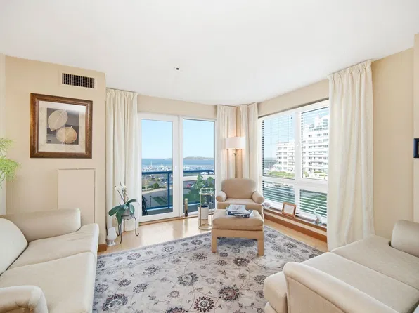 2001 Marina Dr APT 312, Quincy, MA 02171