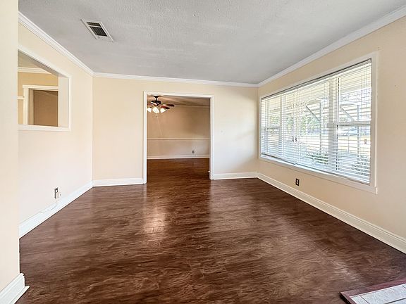 3rd image of 129 Powell Dr
