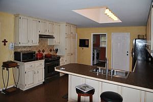 4th image of 1319 Hilltop Dr
