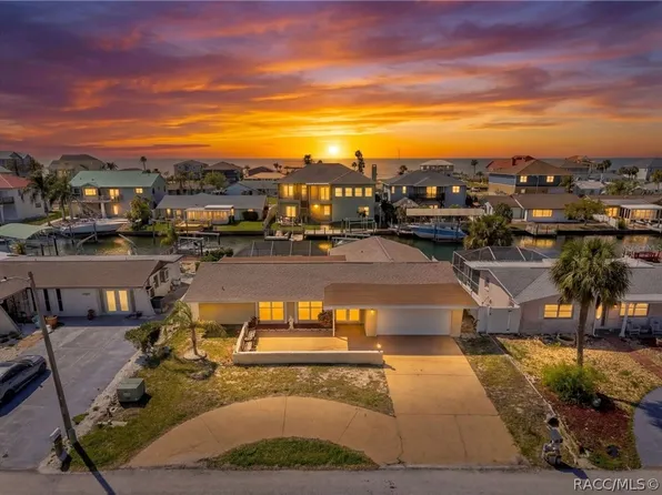 13541 Stacey Dr, Hudson, FL 34667