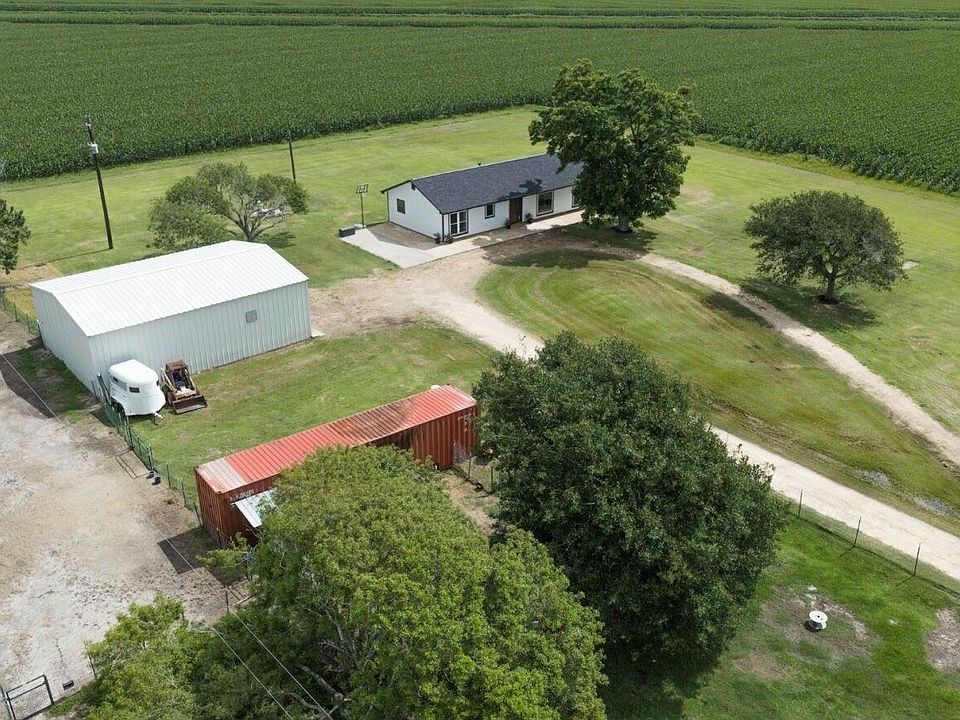 1st image of 1737 County Road 425