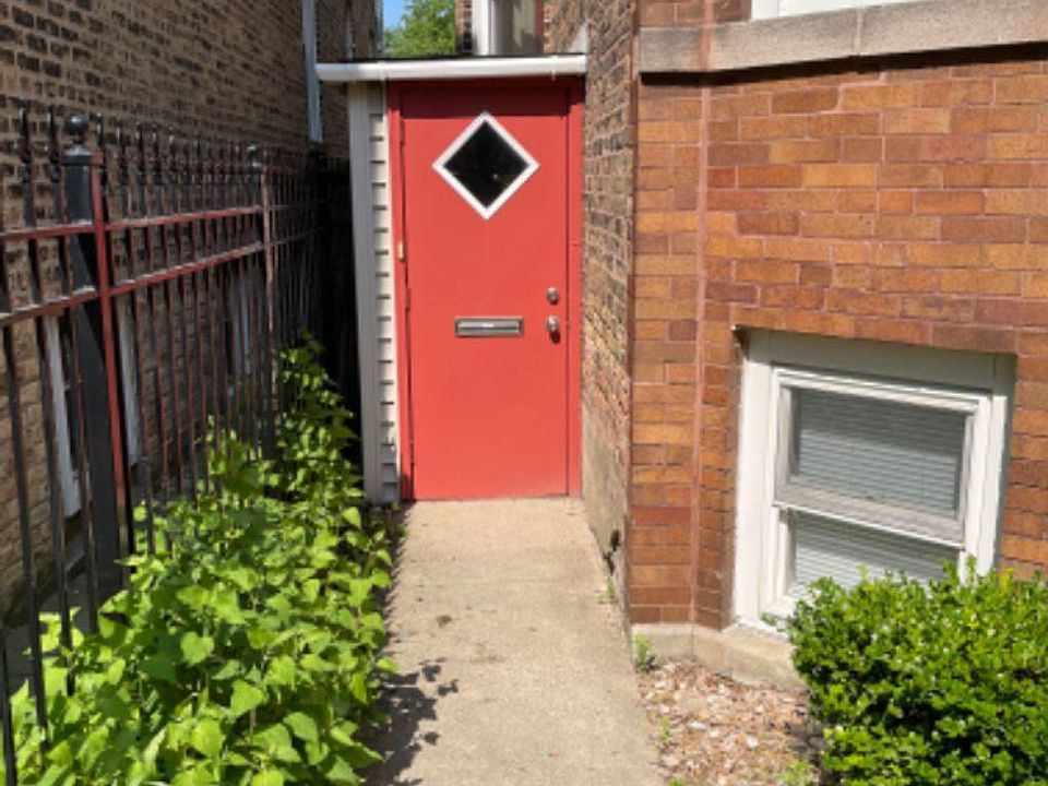 1st image of 4818 N Ashland Ave #G