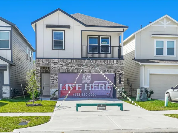 14975 Eagle Feather Dr, Houston, TX 77090