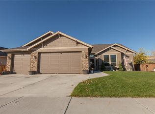 1316 Boulder Loop, East Wenatchee, WA 98802