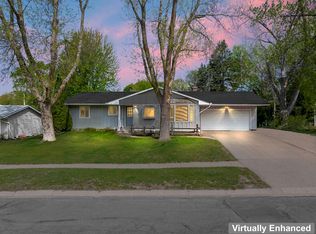 7229 Upper 139th St W, Apple Valley, MN 55124