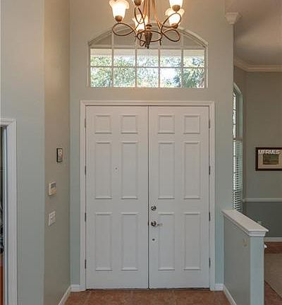2nd image of 4960 Shoreline Cir