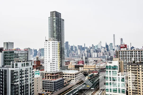 Rented by EXR | media 12