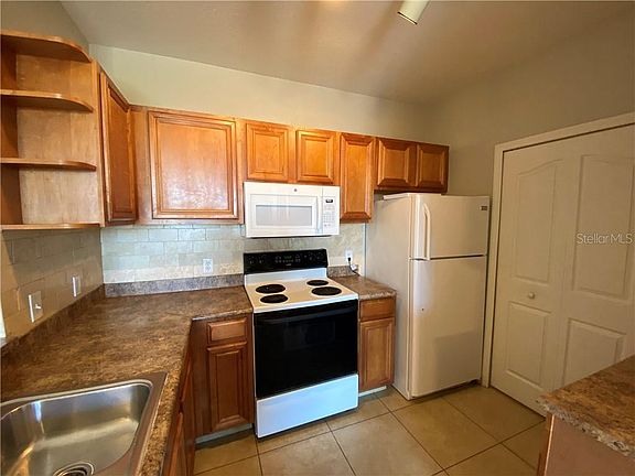 5th image of 6169 Metrowest Blvd Unit 303