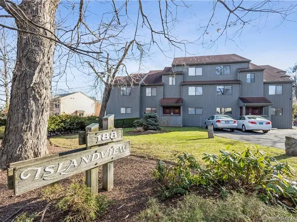 188 Flax Hill Rd, Norwalk, CT 06854