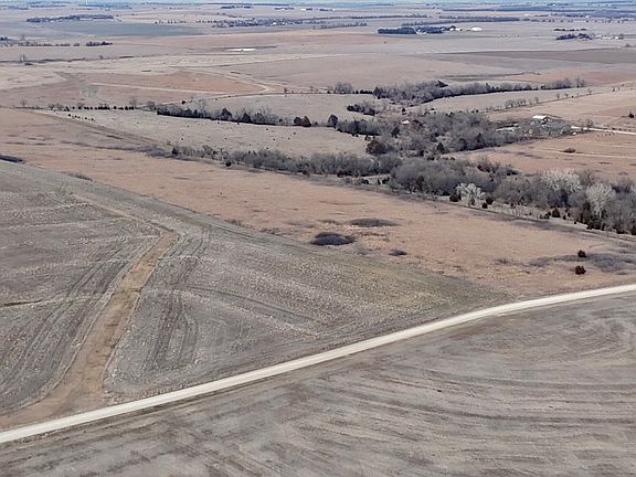 2nd image of 2700 Flag Rd