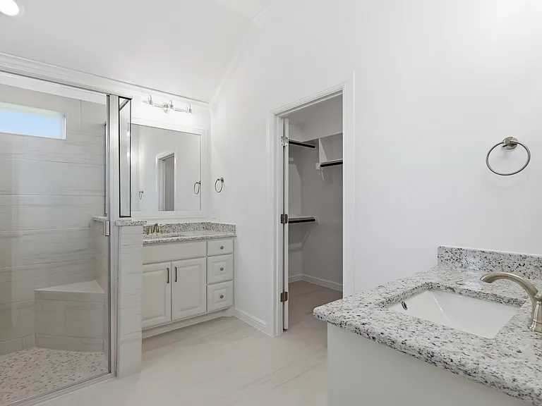 608 Violet Dr — Photo 18