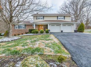 702 Woodland Dr, Elizabethton, TN 37643