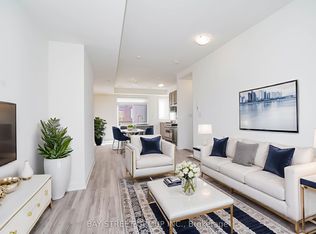 370 Red Maple Rd #10, Richmond Hill, ON L4C 6P5