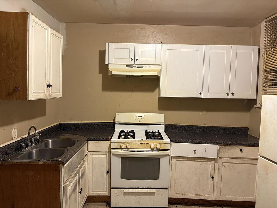 2nd image of 7230 S Wentworth Ave