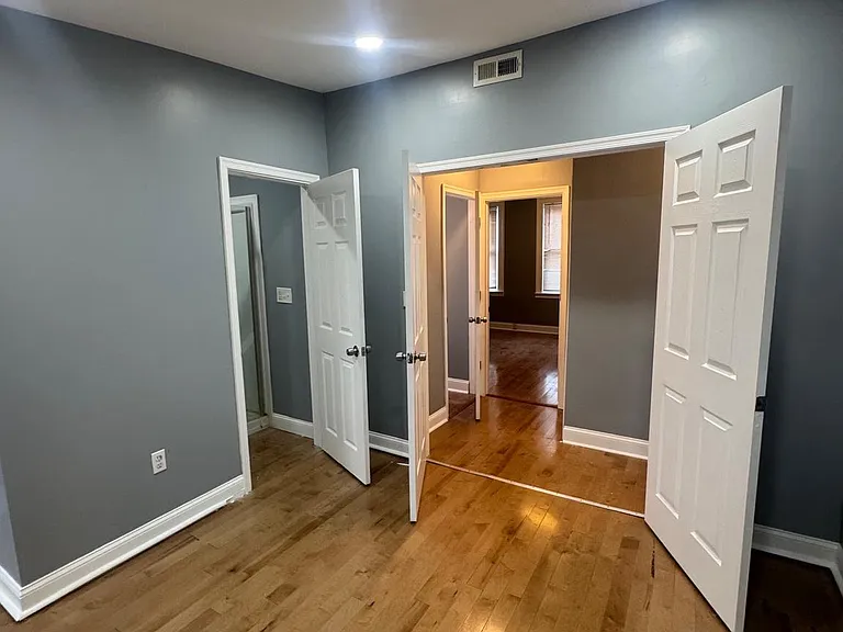 3221 Lyndale Ave — Photo 11