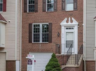 6519 Insignia Ct, Centreville, VA 20121