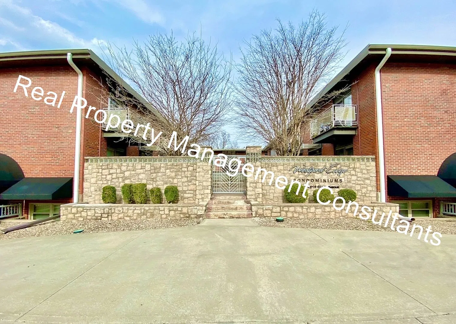 Kansas City midtown living 1 bed 1 bath home for rent! — Photo 2