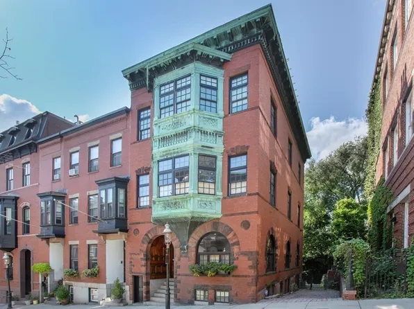 60 Monument Ave, Boston, MA 02129