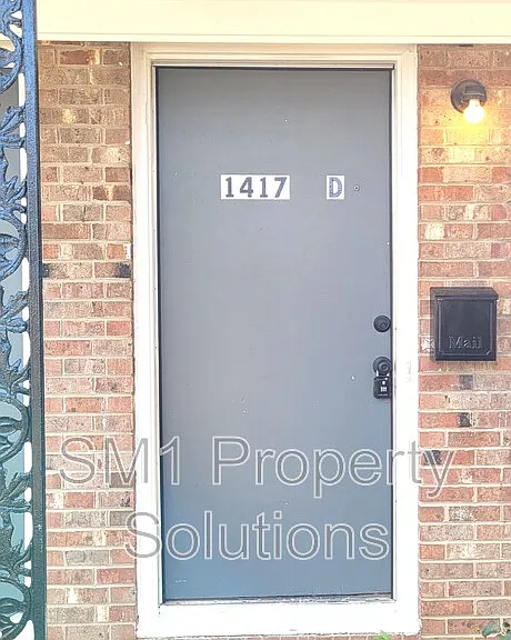 1417 Ardmore Dr #D — Photo 4