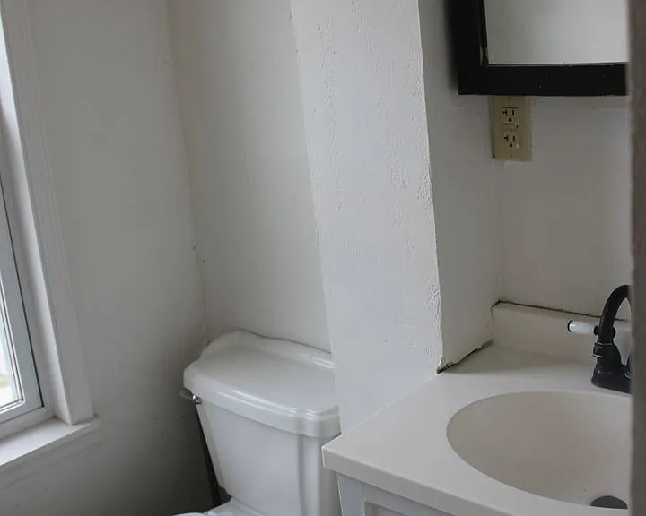 42 Laurel St — Photo 10