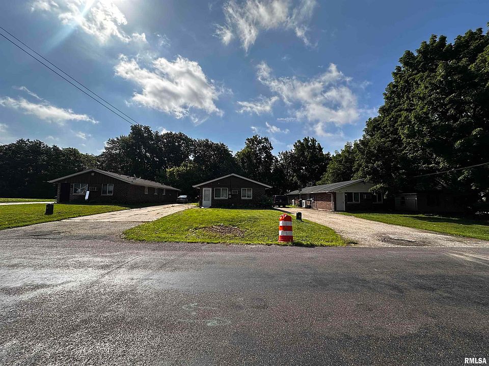 1st image of 3318-3320 W Sylvan Ln