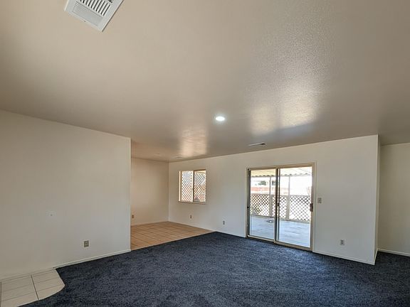 3rd image of 980 E Joanne Ave. Avenue