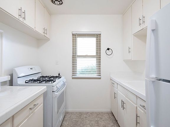 4th image of 7417 Herschel Ave APT 3