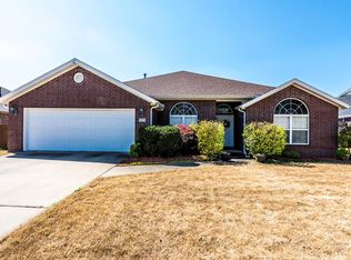 2547 Indian Oaks Trl, Springdale, AR 72762