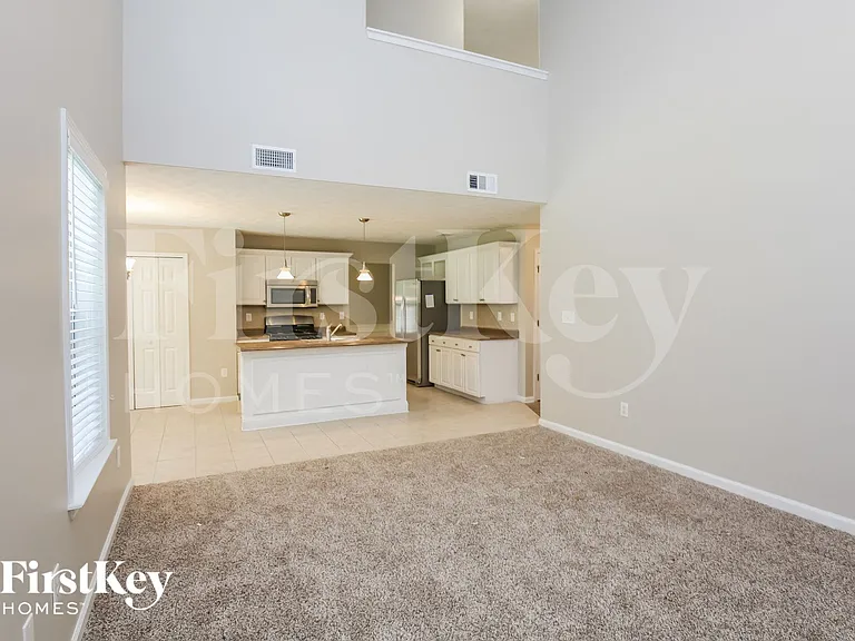 1577 Pinebreeze Dr — Photo 3