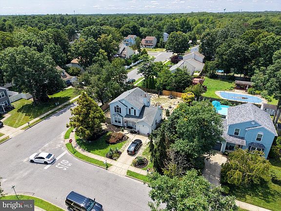 3rd image of 1 Adams Ave