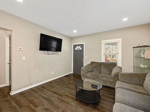 5th image of 6835 Palmetto St