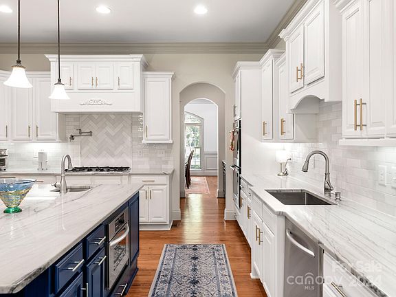 5th image of 8517 Cheverny Dr