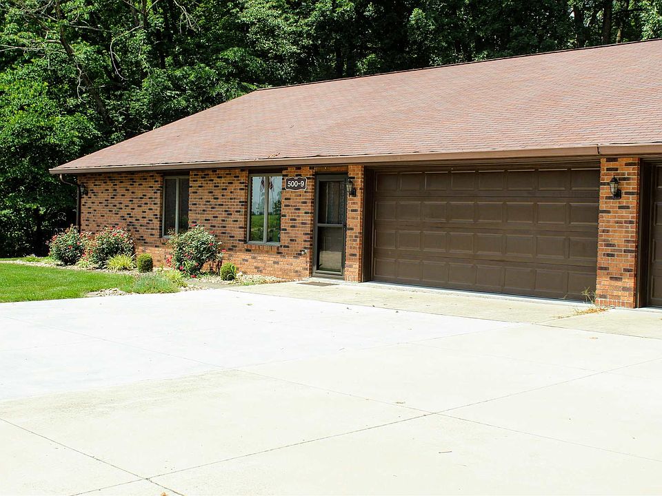 1st image of 500-9 Greentree Dr