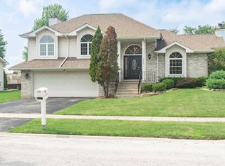 552 Academy Ave, Matteson, IL 60443