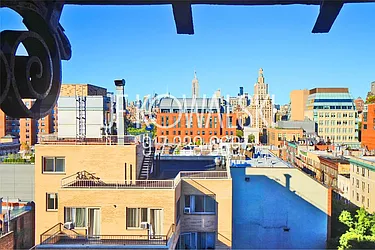 Rented by R New York