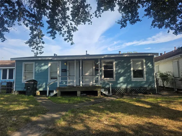 5318 Avenue P 1/2, Galveston, TX 77551