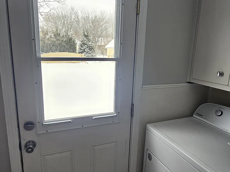 Laundry Room & Utility Room
