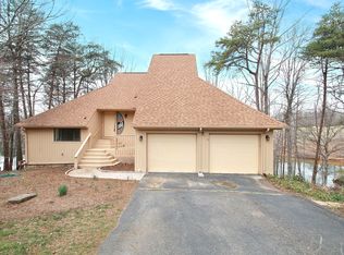 260 Buck Run Dr, Moneta, VA 24121