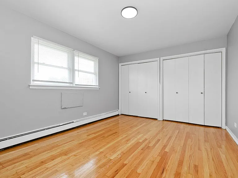 7818-7820 S Shore Dr — Photo 26