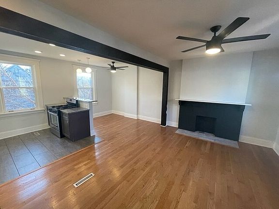 3rd image of 131 Elmwood Ave #2