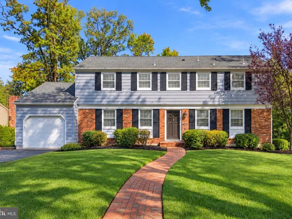 1713 Lark Ln, Cherry Hill, NJ 08003