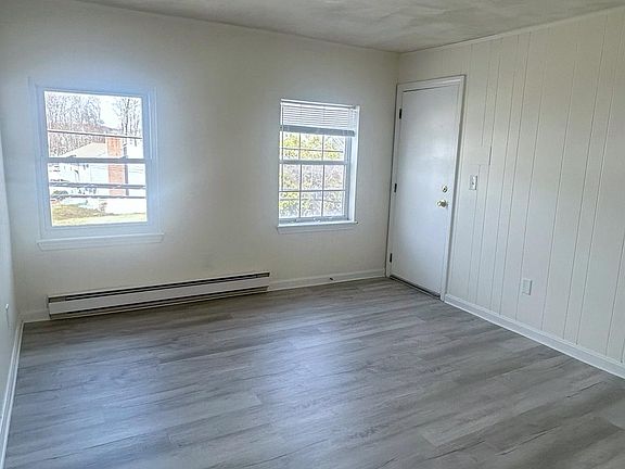 4th image of 15 Rice St APT 3