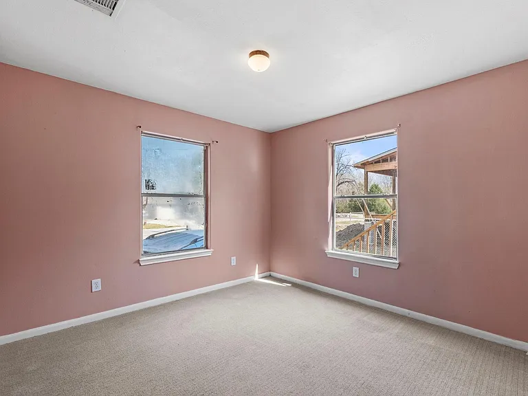 2444 Margaret St #A — Photo 20