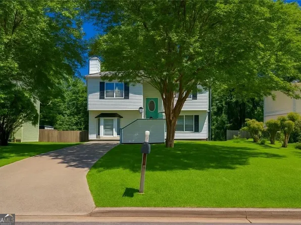 5250 Forest Downs Ln, Atlanta, GA 30349