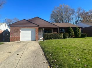 1255 Ranchland Dr, Mayfield Heights, OH 44124