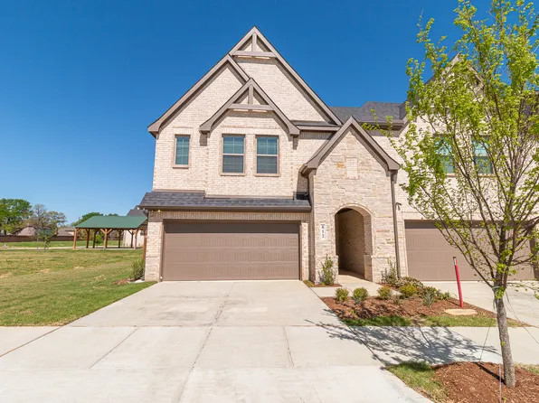 812 Homeplace Cir, Mansfield, TX