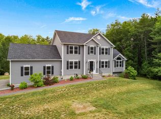 263 E Dunbarton Rd, Goffstown, NH 03045