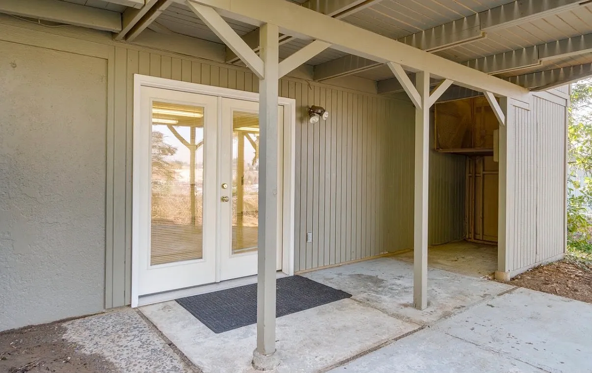 2 bed, 1000 sqft, $1,700 — Photo 3