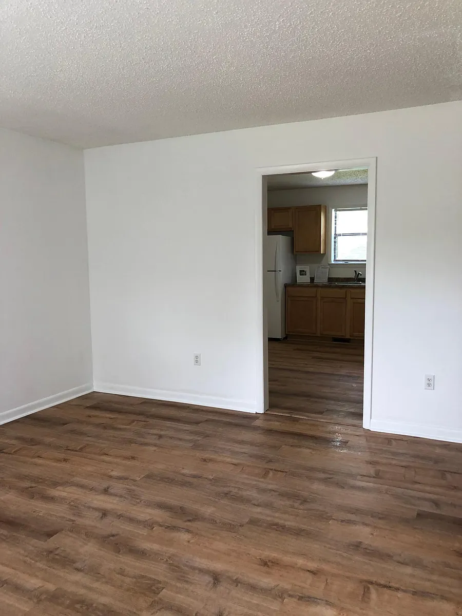 Living Room - 219 N Fork Rd #7